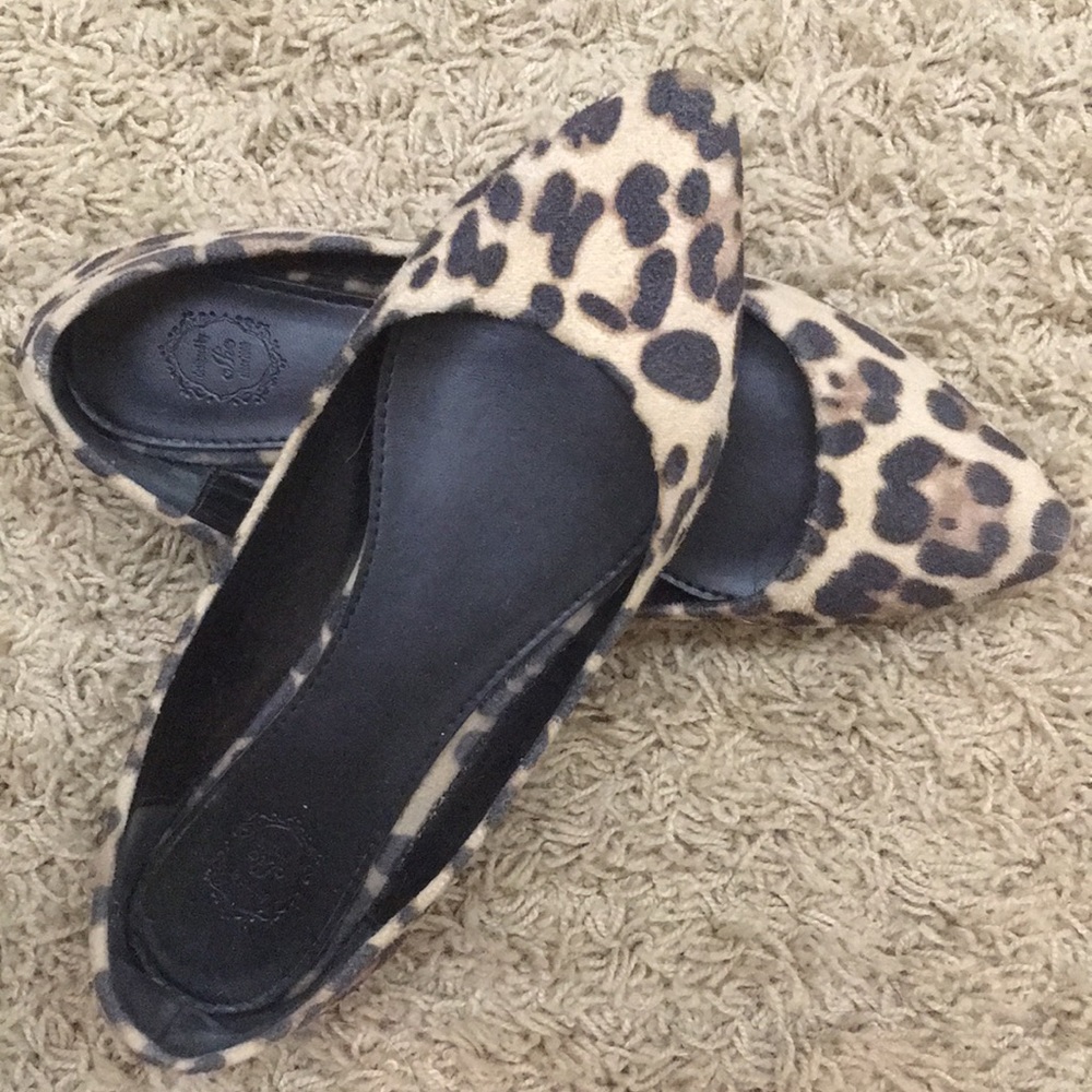 Leopard flats